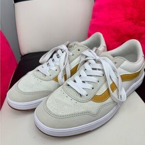 Vans Cruze Too ComfyCush sneakers in cream/yellow M 8.5 W 10